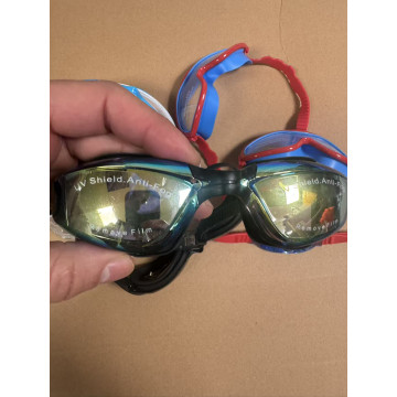 Lot de 1629 lunette de Natation toutes couleurs